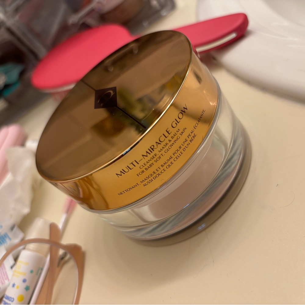 Charlotte Tilbury miracle glow